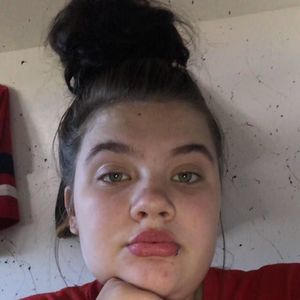 Meet your Posher, Eva